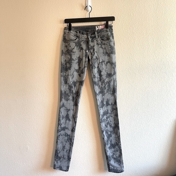 Siwy Rose Up in The Clouds Black Wash Bleached Skinny Jean ASO Gwyneth Paltrow - Picture 1 of 15